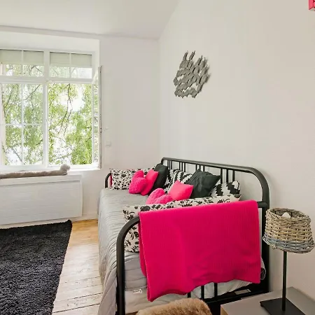 Cosy In With A Terrace *